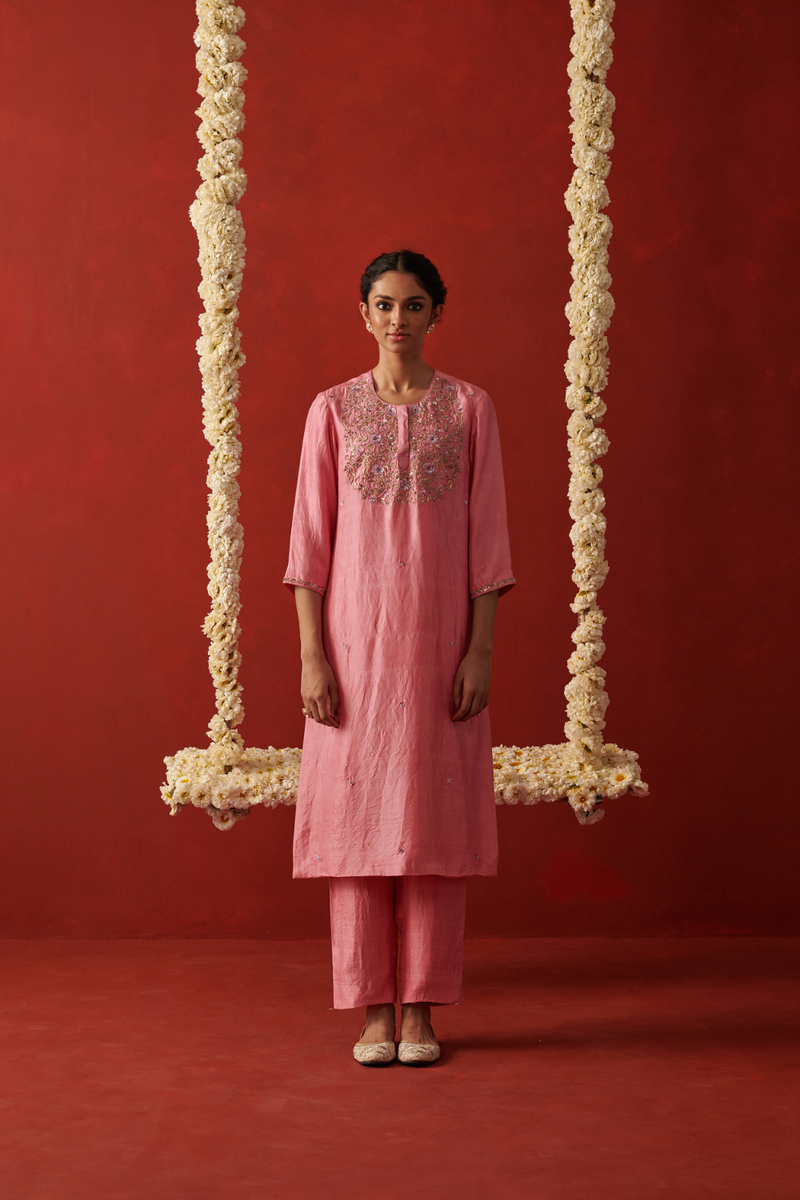 RUHANI & NILOFER KURTA & PANT
