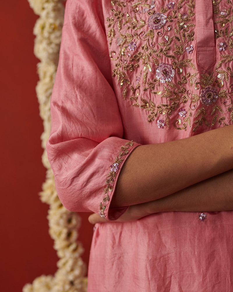 RUHANI & NILOFER KURTA & PANT
