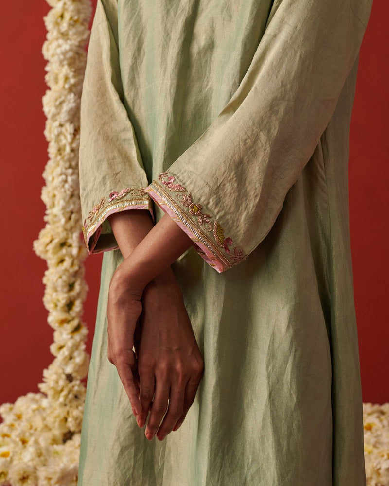 SAAVAN & NIMRAH KURTA & PANT
