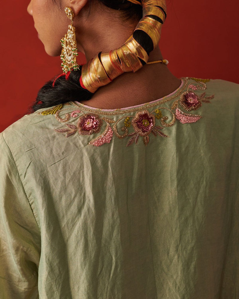 SAAVAN & NIMRAH KURTA & PANT