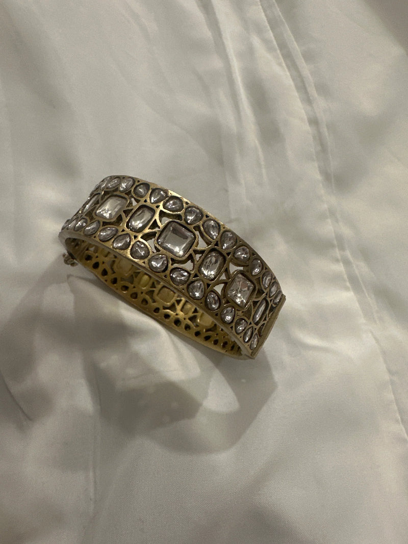 DHFP26-19 SADHANA BRIDAL BANGLE