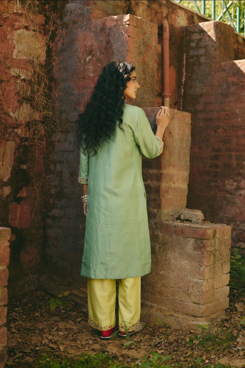 SAHIRA & FIZZA KURTA & PANT