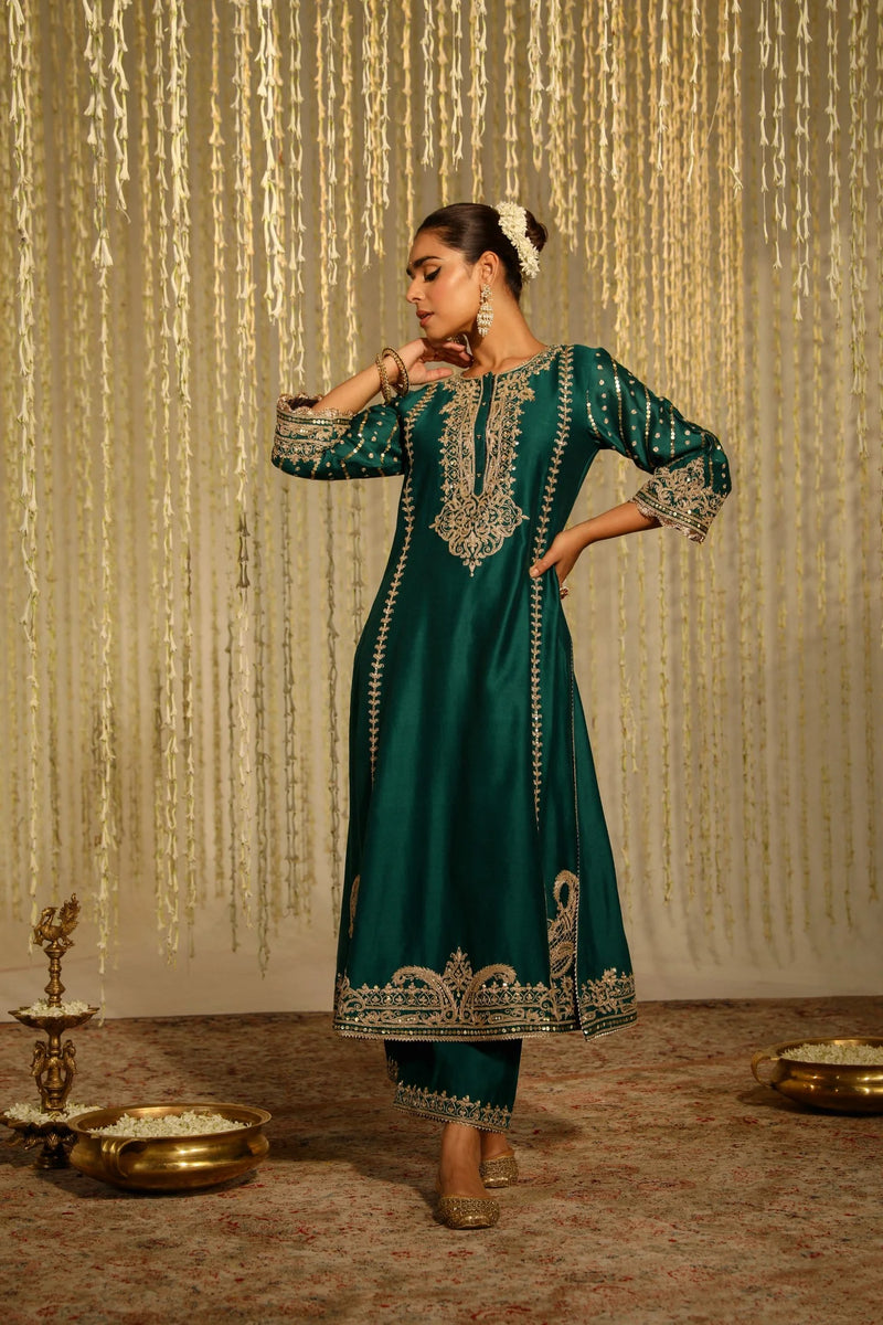 Sabirah A-line long kurta with palazzo and dupatta-Emerald Green Size L