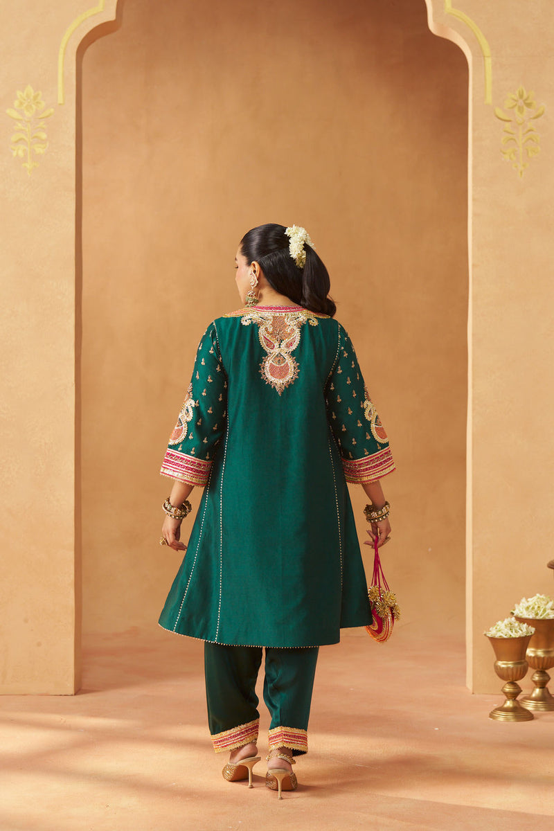 Riva emerald green chauga with salwar silk chanderi kurta/kurta set by SHEETAL BATRA in green for women in Singapore