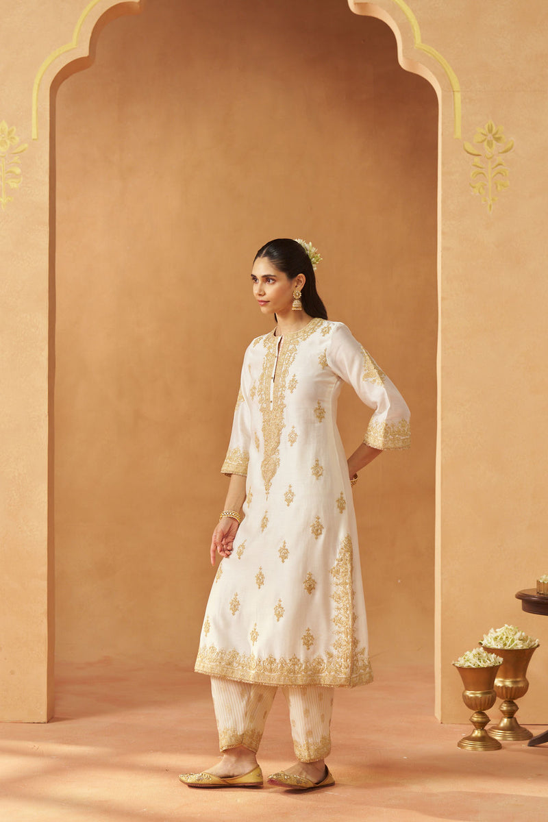 Mubina Daisy Ivory Kurta with Salwar and Dupatta silk chanderi kurta/kurta set by SHEETAL BATRA in ivory for women in Singapore
