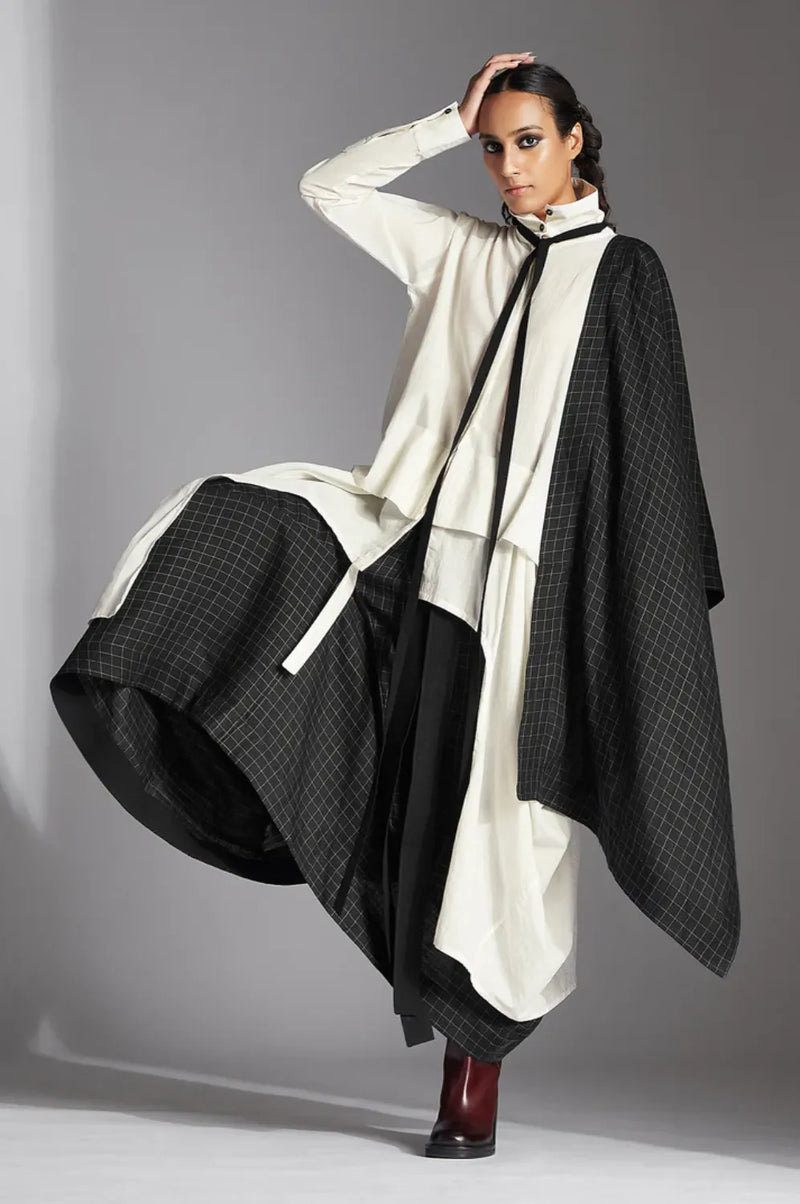 Kael Sari Skirt-Black and White linen by Chola in black color for women in Singapore