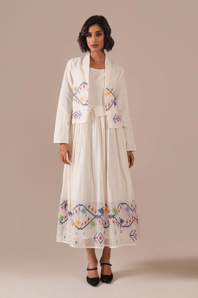 SNOW PETAL SET 100% cotton Buy SNOW PETAL SET from C&W | Co-Ord Sets for Women by Indigo Dreams in white color for women in Singapore