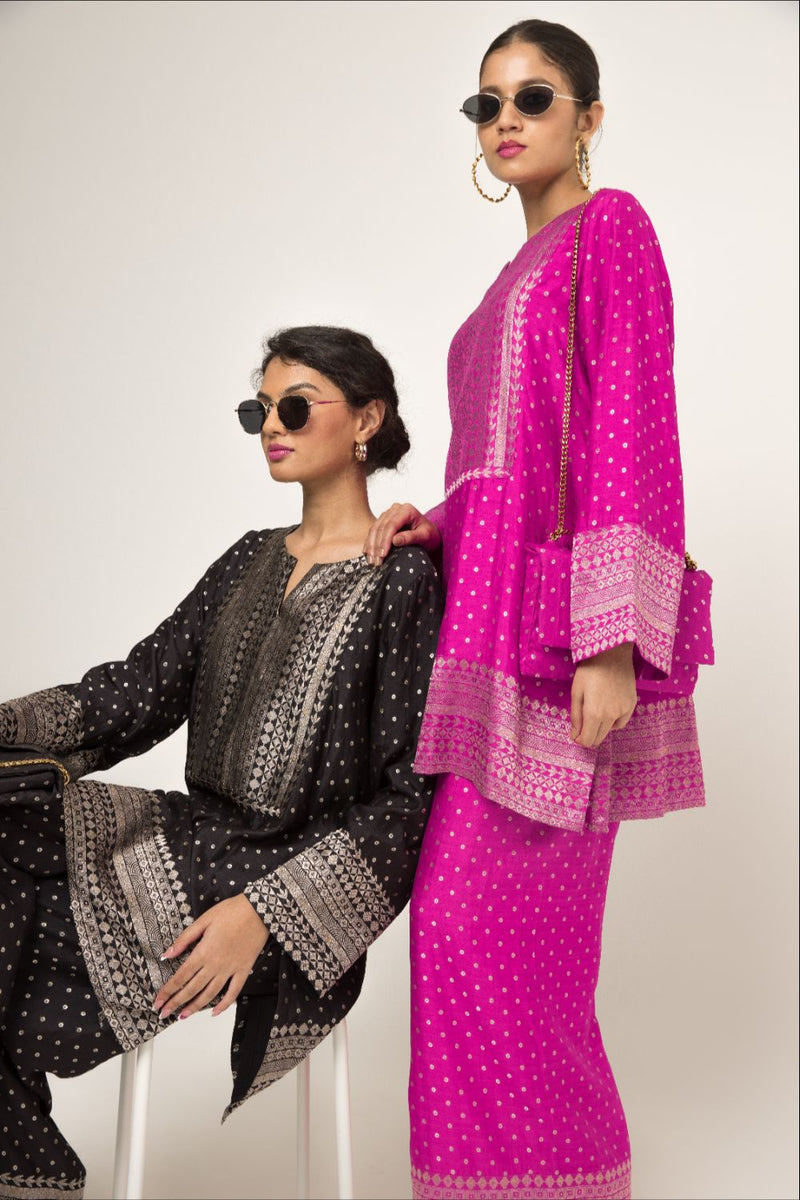 Sitara-Dotted Silk Kurta Set - Black