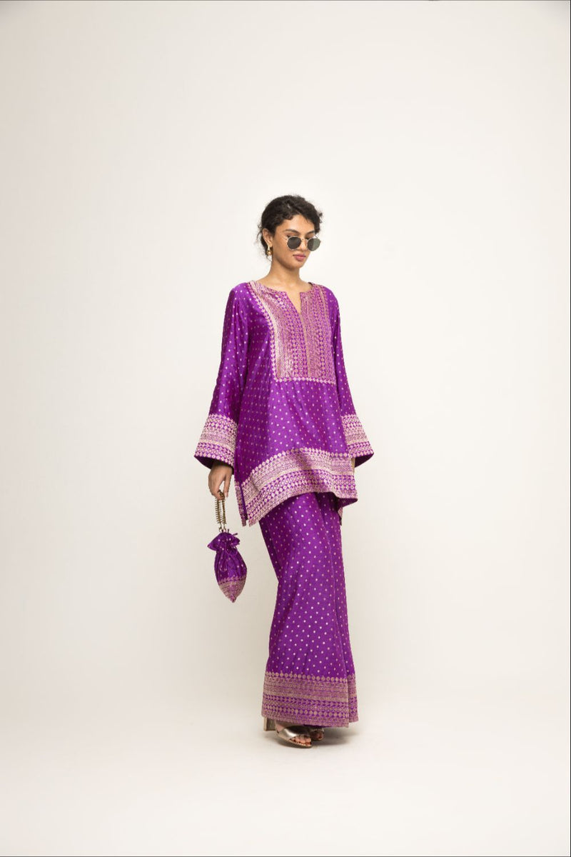 Sitara-Dotted Silk Kurta Set - Purple