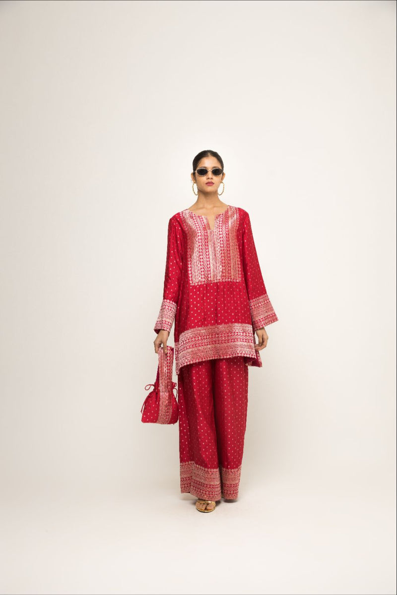 Sitara-Dotted Silk Kurta Set - Red