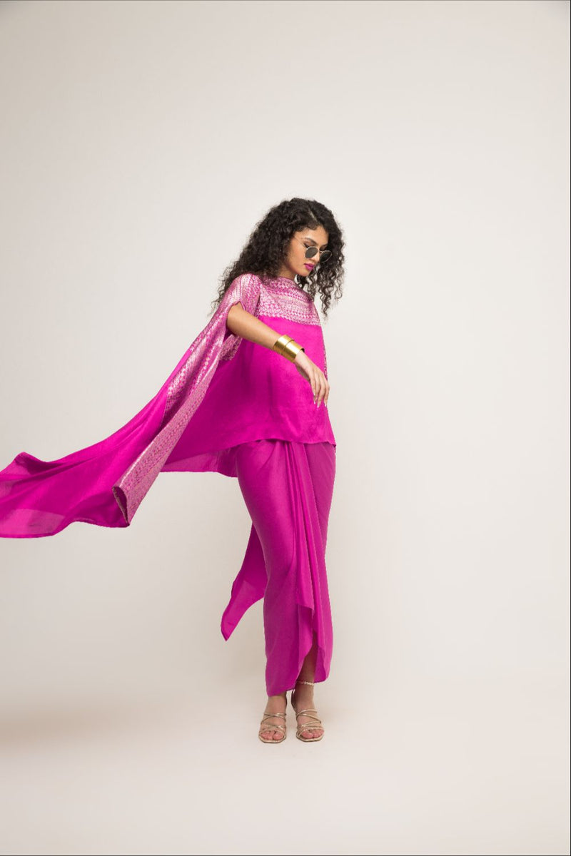 Devi-Statement Silk Cape With Broacade Detail And Skirt Set - Pink
