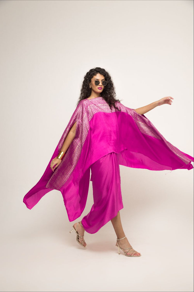 Devi-Statement Silk Cape With Broacade Detail And Skirt Set - Pink