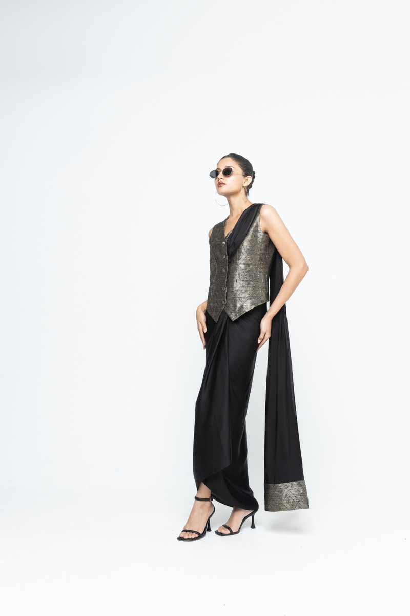 Kiara - Statement Waistcoat saree - Black