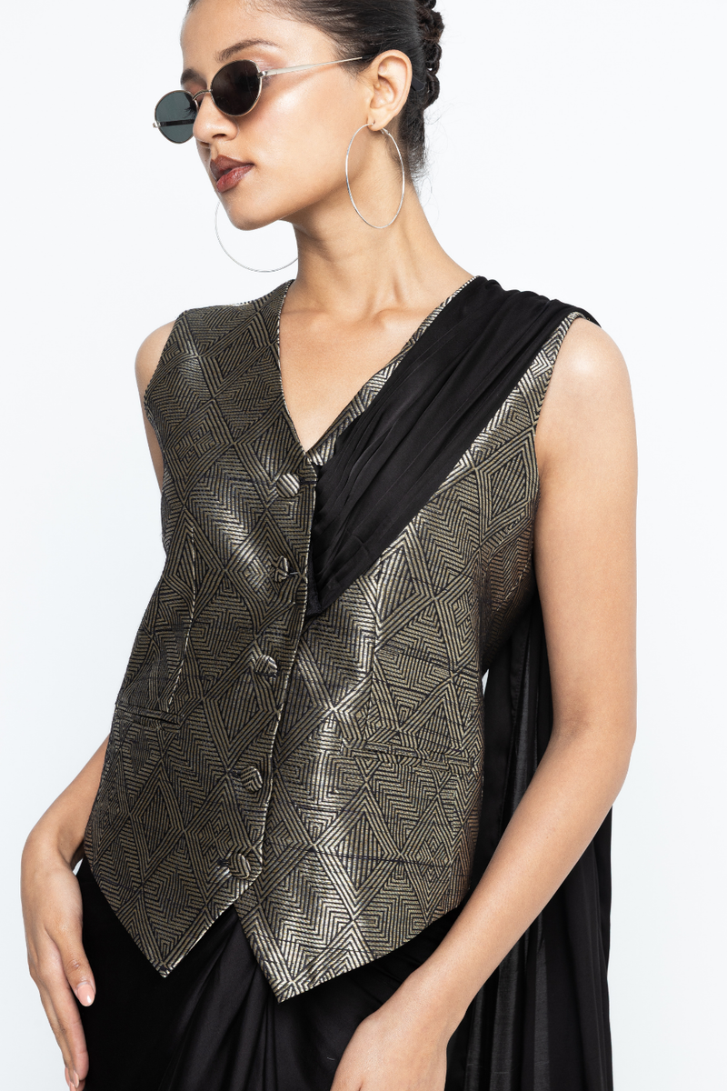 Kiara - Statement Waistcoat saree - Black