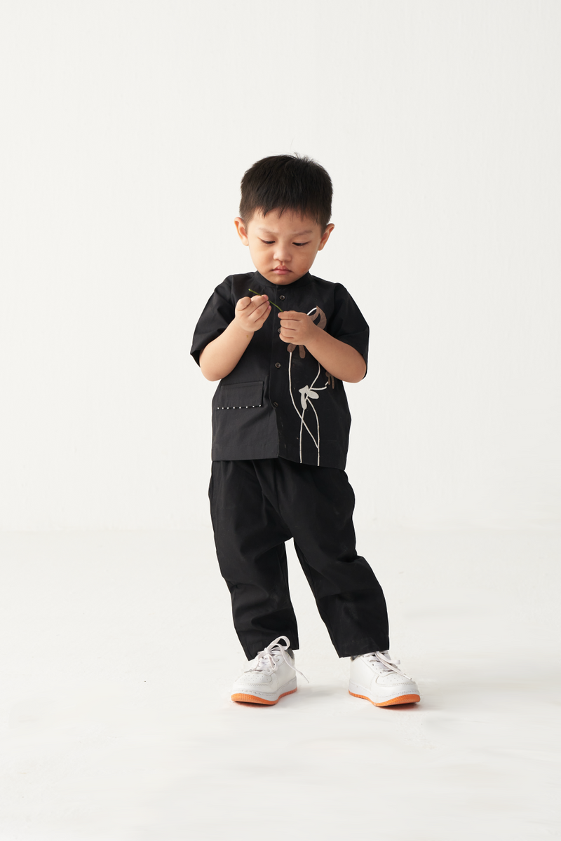 KIDS POPPY APPLIQUE SHIRT-BLACK poplin by THREE Kids for kids in Singapore