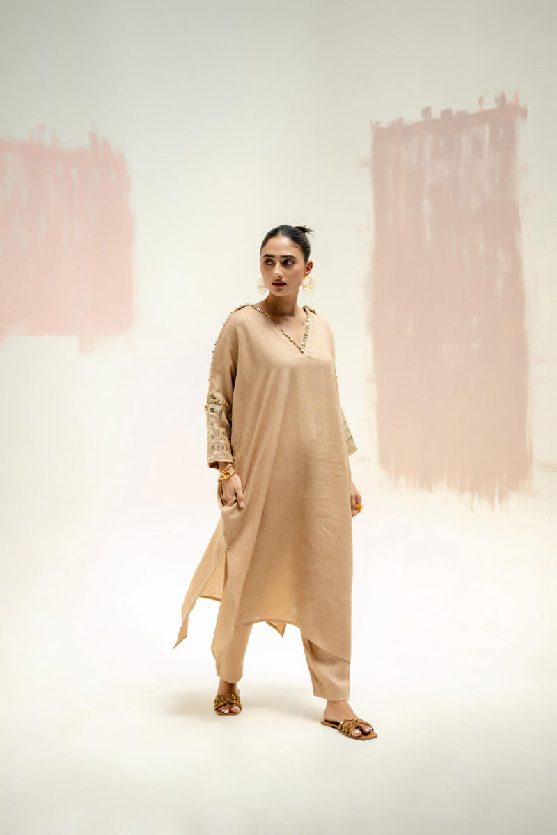 Chamakeen Antifit Linen Kurta with Pants-Camel