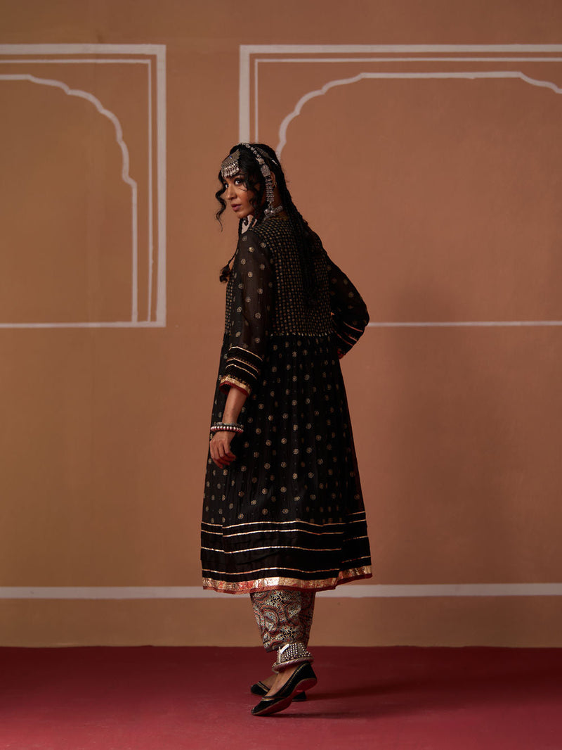 Meenal Kurta chanderi kurta/kurta set by SWATTI KAPOOR in black for women in Singapore