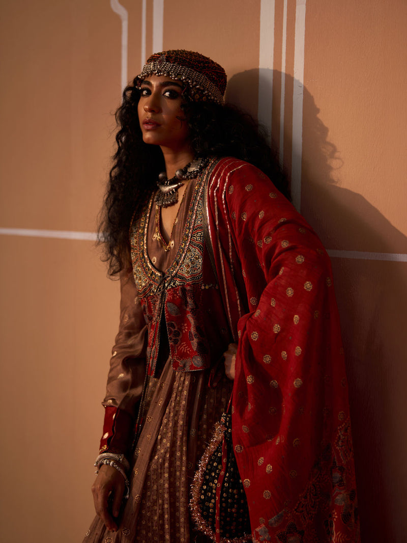 Nakul Gilet chanderi indo-western by SWATTI KAPOOR in multi-color for women in Singapore