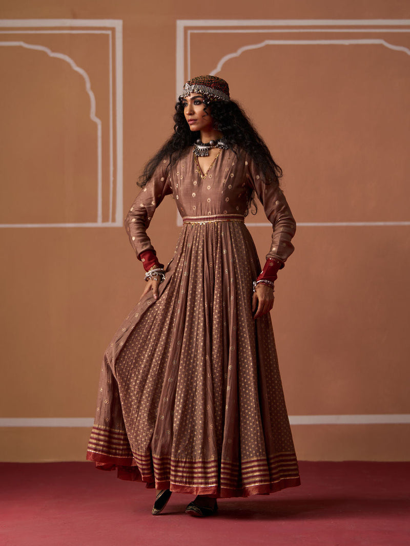 Mishti Kurta & Tania Churidar chanderi kurta/kurta set by SWATTI KAPOOR in grey for women in Singapore
