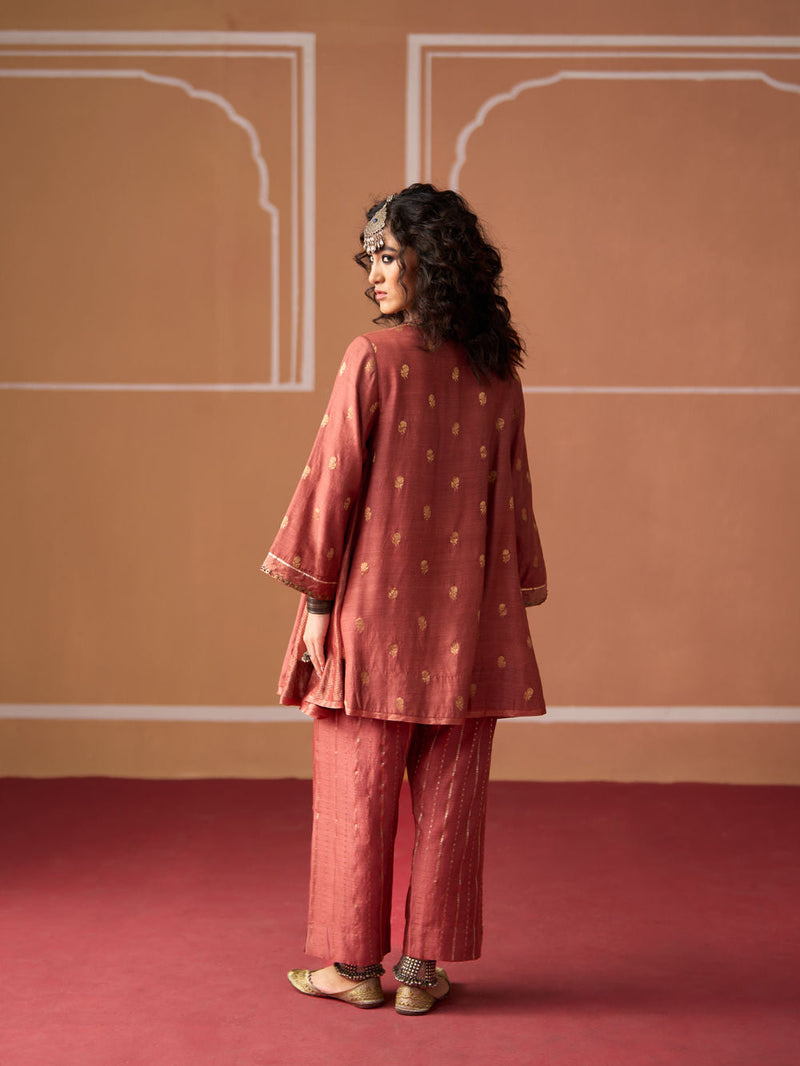 Charu Kurta chanderi kurta/kurta set by SWATTI KAPOOR in peach for women in Singapore