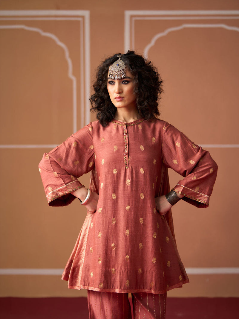 Charu Kurta chanderi kurta/kurta set by SWATTI KAPOOR in peach for women in Singapore