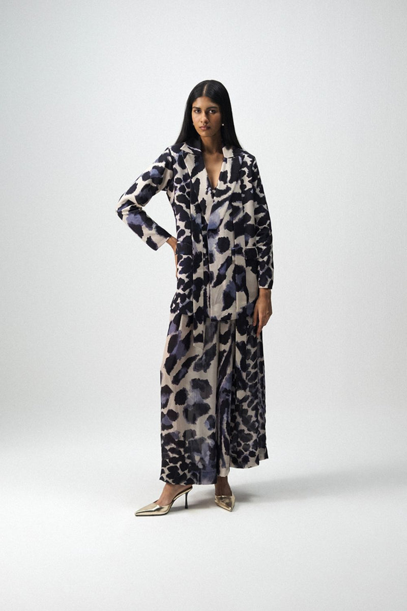 SAMBURU BLAZER & PANTS SET by Yam in blue color for women in Singapore
