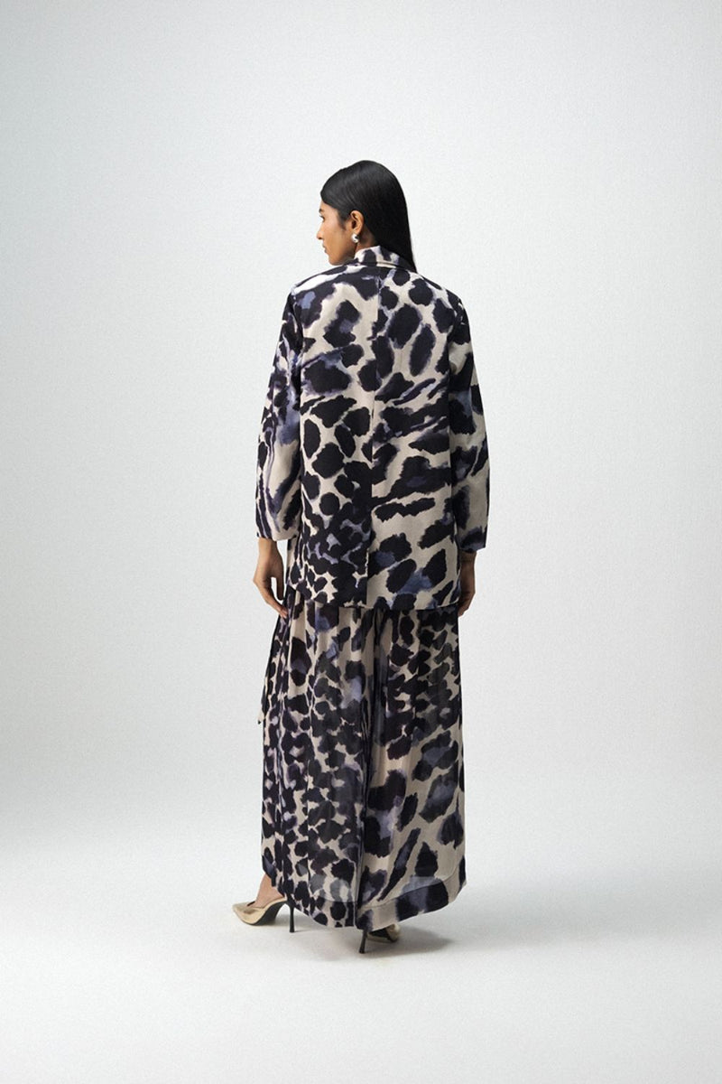 SAMBURU BLAZER & PANTS SET by Yam in blue color for women in Singapore