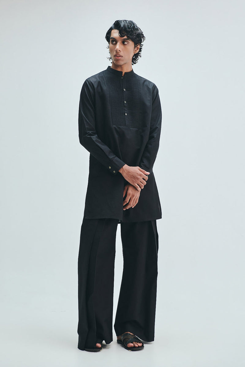 Kohl Co-Linen Men’s Pleated Yoke Kurta Set cotton linen kurta/kurta set by Saphed Men in black for men in Singapore