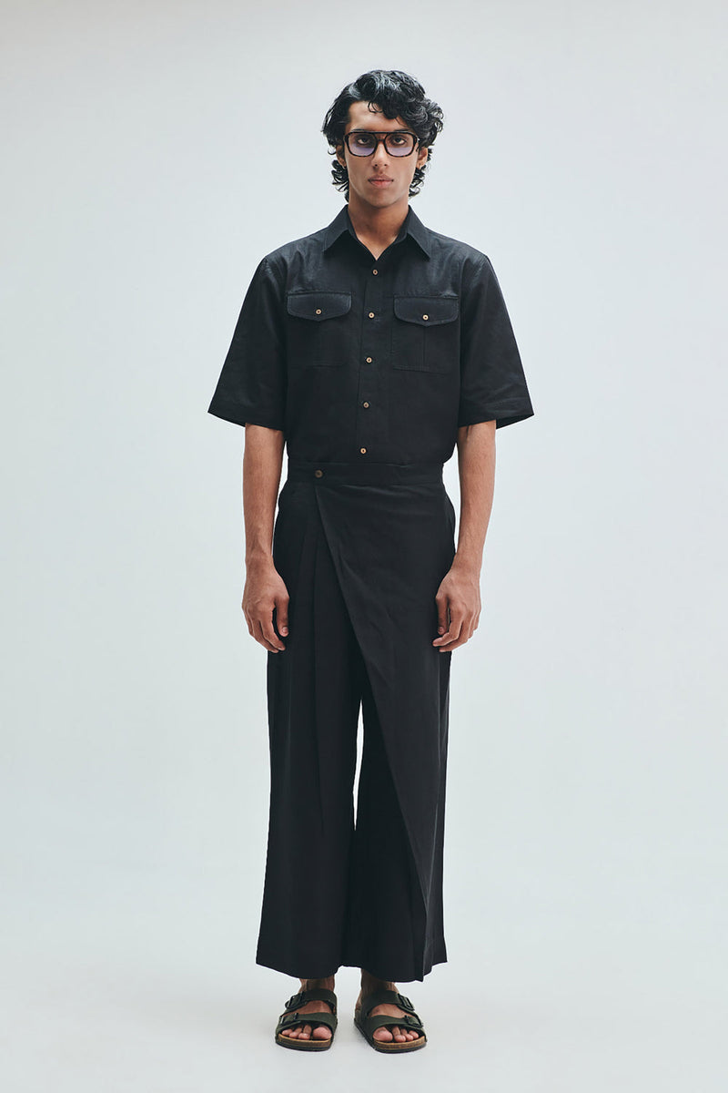 Kohl Co-Linen Men’s Flap Pocket Shirt cotton linen shirt by Saphed Men in black for men in Singapore