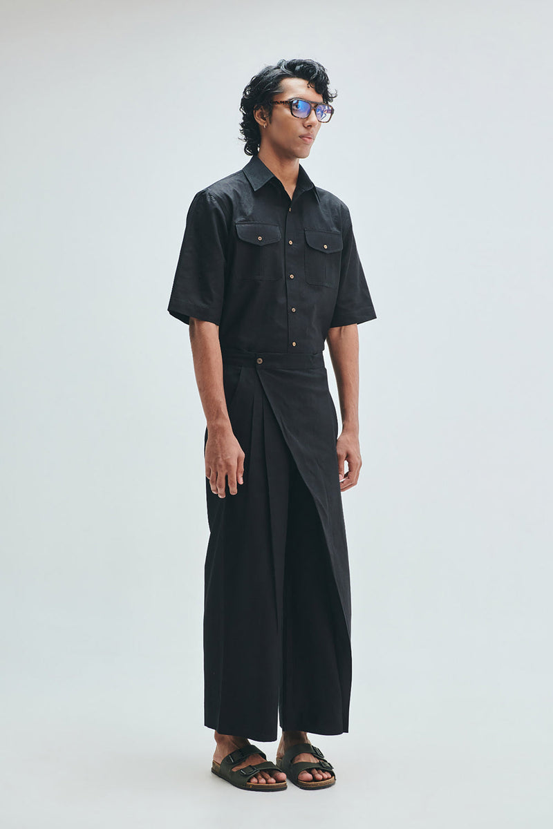 Kohl Co-Linen Men’s Flap Pocket Shirt cotton linen shirt by Saphed Men in black for men in Singapore