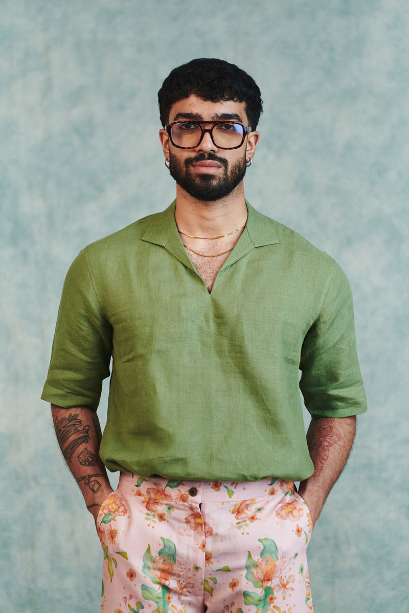 Moss Linen Men's Popover Shirt linen shirt by Saphed Men in moss green for men in Singapore