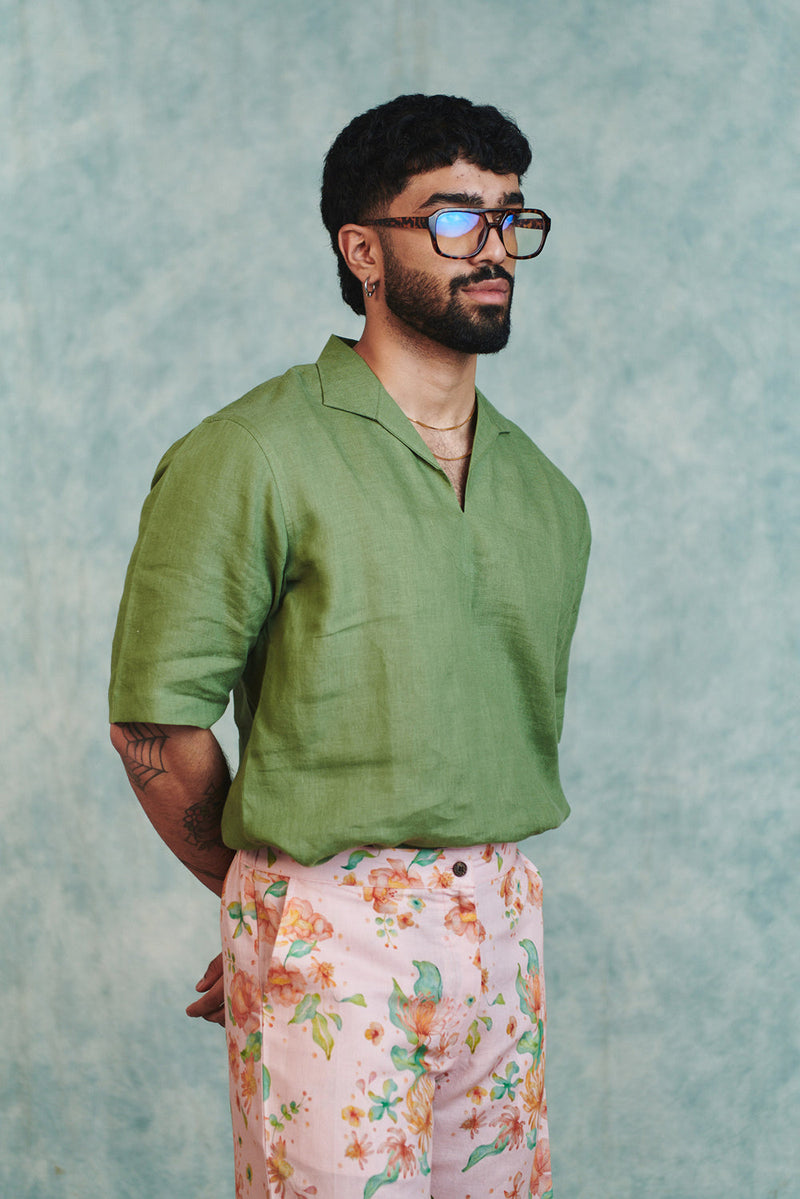 Moss Linen Men's Popover Shirt linen shirt by Saphed Men in moss green for men in Singapore