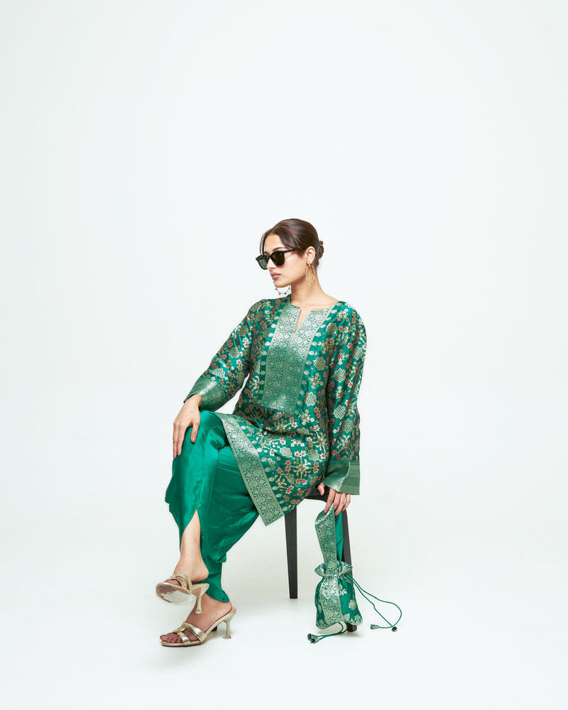 Meena-Brocade Short Kurta With Dhoti-Green silk and modal satin kurta/kurta set by SOBARIKO in green for women in Singapore