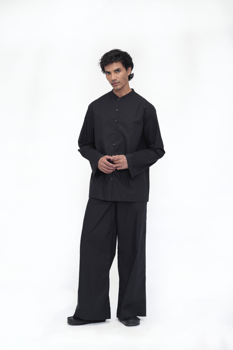 Yonten Shirt poplin by Turn Black in black color for women in Singapore