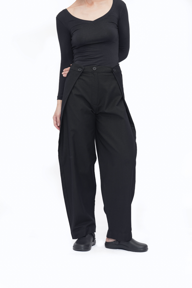 Trinle Pant cotton by Turn Black in black color for women in Singapore