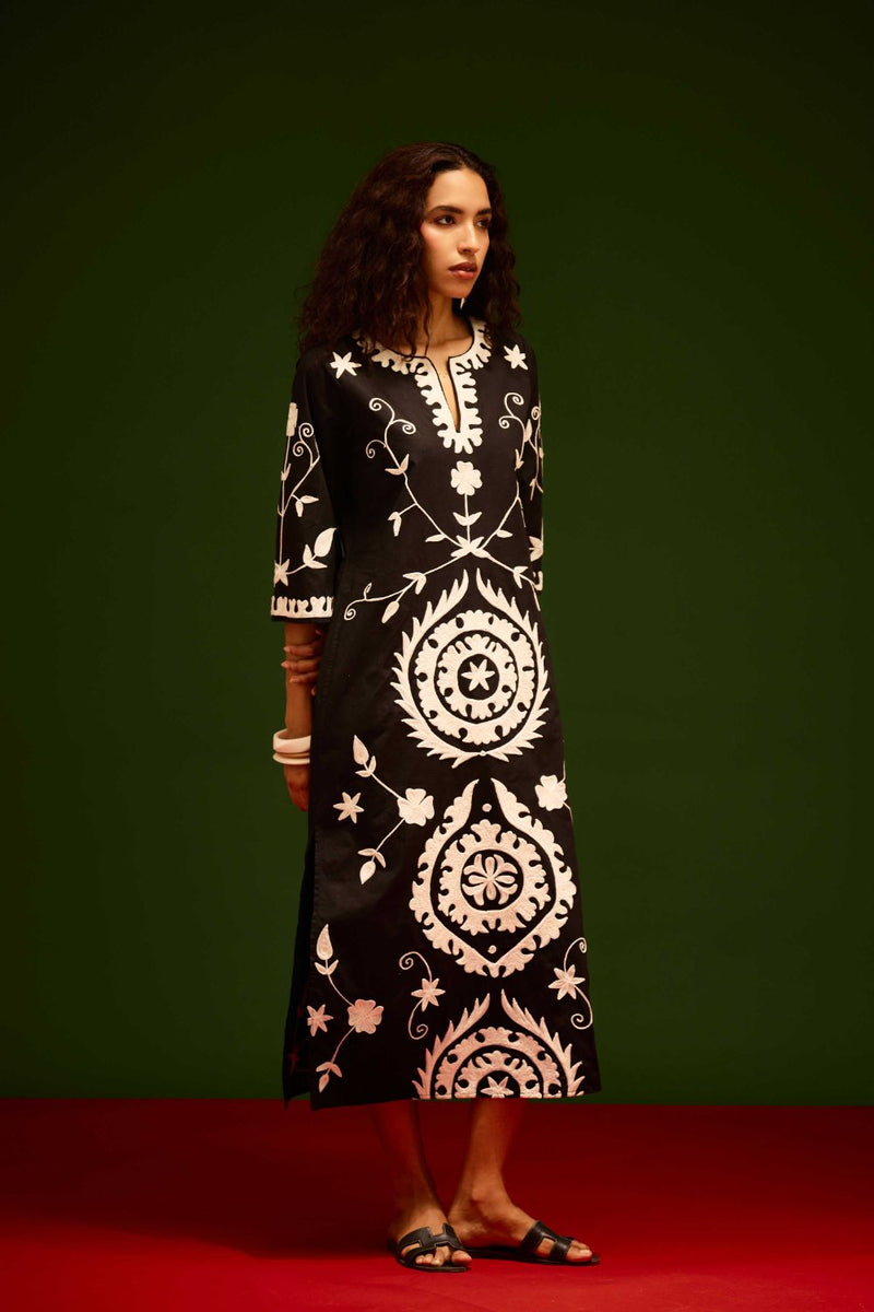 Black Cotton Maxi Dress With Ivory Wave Thread Embroidery poplin Buy Black Cotton Maxi Dress With Ivory Wave Thread Embroidery from C&W | Dresses for Women by Indian Summer Story in black color for women in Singapore