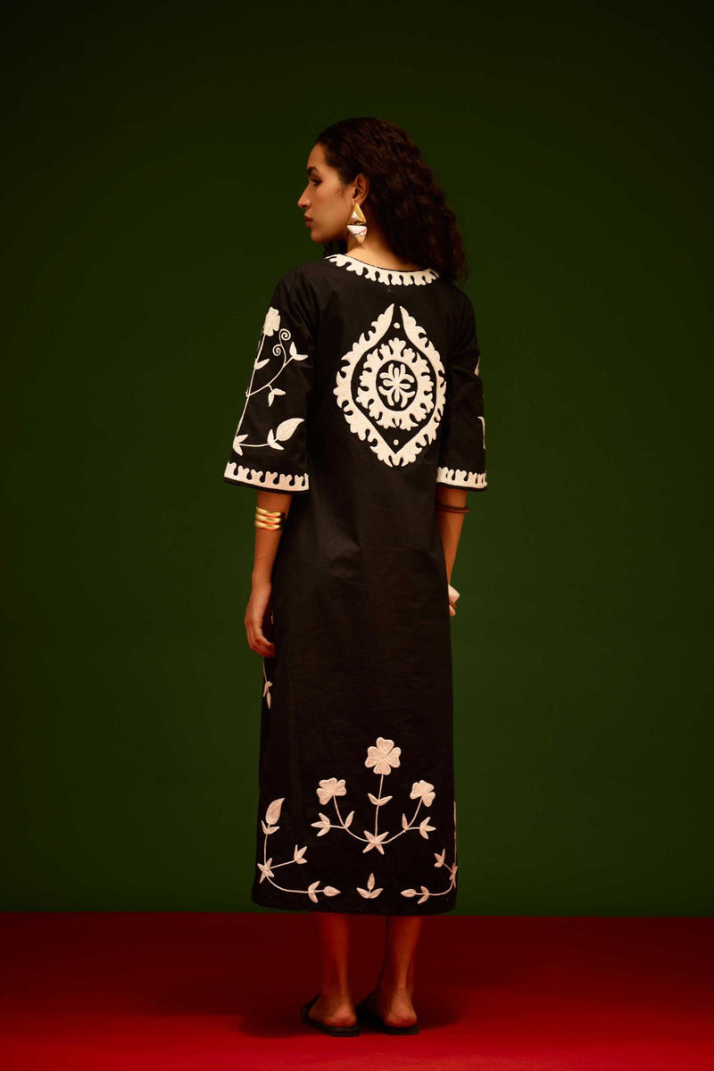 Black Cotton Maxi Dress With Ivory Wave Thread Embroidery poplin Buy Black Cotton Maxi Dress With Ivory Wave Thread Embroidery from C&W | Dresses for Women by Indian Summer Story in black color for women in Singapore