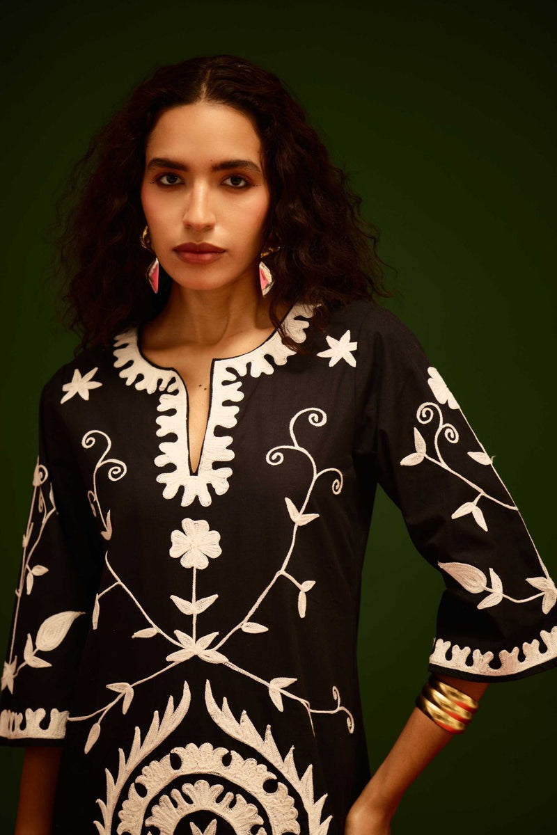 Black Cotton Maxi Dress With Ivory Wave Thread Embroidery poplin Buy Black Cotton Maxi Dress With Ivory Wave Thread Embroidery from C&W | Dresses for Women by Indian Summer Story in black color for women in Singapore