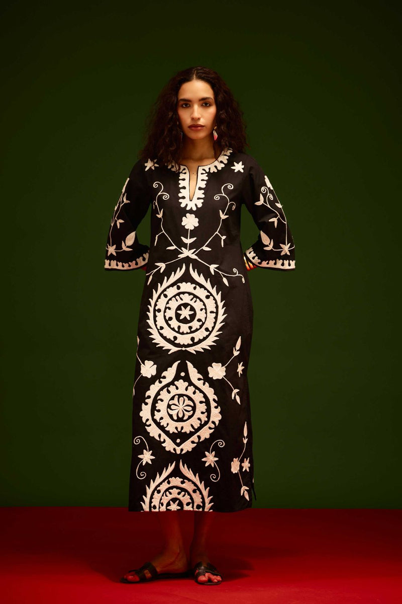 Black Cotton Maxi Dress With Ivory Wave Thread Embroidery poplin Buy Black Cotton Maxi Dress With Ivory Wave Thread Embroidery from C&W | Dresses for Women by Indian Summer Story in black color for women in Singapore