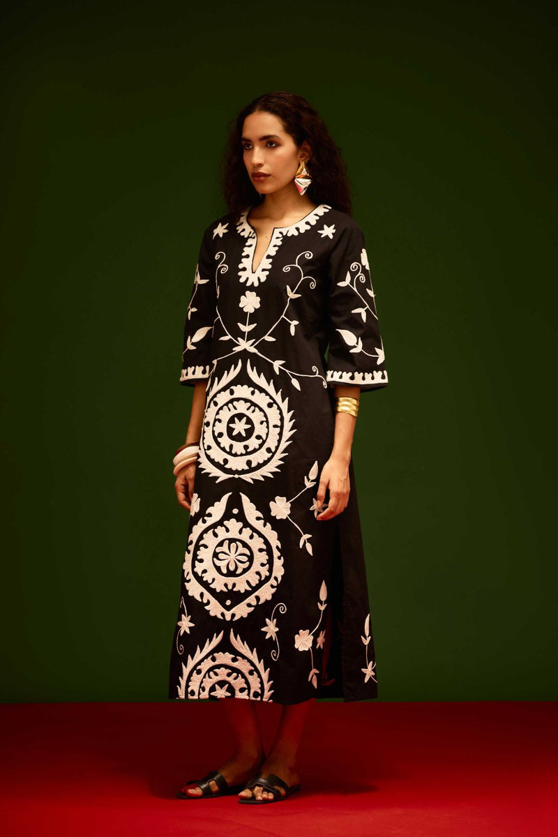 Black Cotton Maxi Dress With Ivory Wave Thread Embroidery poplin Buy Black Cotton Maxi Dress With Ivory Wave Thread Embroidery from C&W | Dresses for Women by Indian Summer Story in black color for women in Singapore