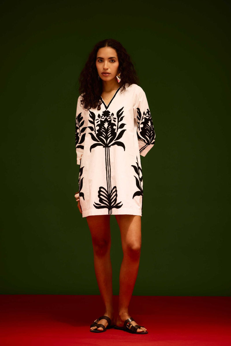 Ivory Cotton Shift Dress With Black Tulip Thread Embroidery poplin Buy Ivory Cotton Shift Dress With Black Tulip Thread Embroidery from C&W | Dresses for Women by Indian Summer Story in ivory color for women in Singapore