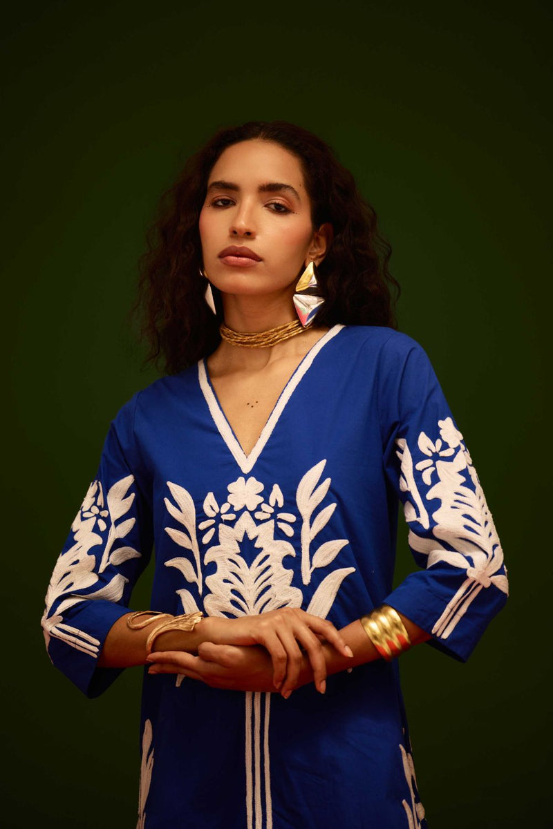 Blue Cotton Shift Dress With Ivory Tulip Thread Embroidery poplin Buy Blue Cotton Shift Dress With Ivory Tulip Thread Embroidery from C&W | Dresses for Women by Indian Summer Story in blue color for women in Singapore