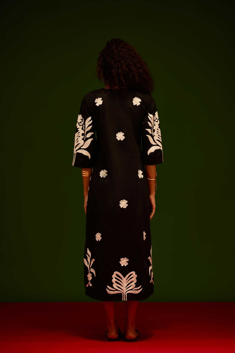 Black Cotton Maxi Dress With Ivory Tulip Thread Embroidery poplin Buy Black Cotton Maxi Dress With Ivory Tulip Thread Embroidery from C&W | Dresses for Women by Indian Summer Story in black color for women in Singapore