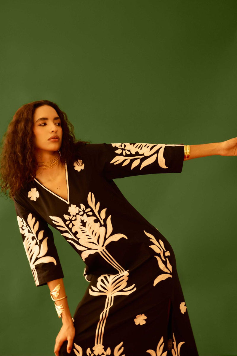 Black Cotton Maxi Dress With Ivory Tulip Thread Embroidery poplin Buy Black Cotton Maxi Dress With Ivory Tulip Thread Embroidery from C&W | Dresses for Women by Indian Summer Story in black color for women in Singapore