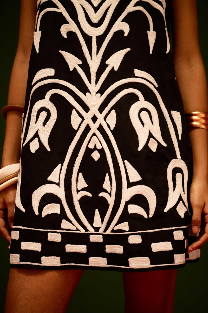 Black Strappy Cotton Shift Dress With Ivory Garden Thread Embroidery poplin Buy Black Strappy Cotton Shift Dress With Ivory Garden Thread Embroidery from C&W | Dresses for Women by Indian Summer Story in black color for women in Singapore