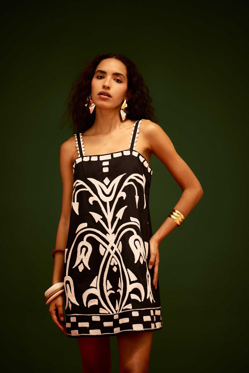 Black Strappy Cotton Shift Dress With Ivory Garden Thread Embroidery poplin Buy Black Strappy Cotton Shift Dress With Ivory Garden Thread Embroidery from C&W | Dresses for Women by Indian Summer Story in black color for women in Singapore