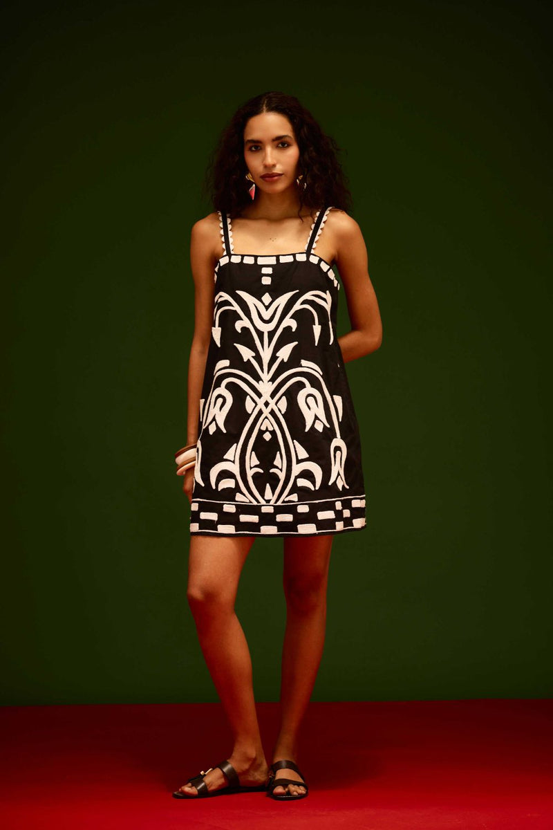 Black Strappy Cotton Shift Dress With Ivory Garden Thread Embroidery poplin Buy Black Strappy Cotton Shift Dress With Ivory Garden Thread Embroidery from C&W | Dresses for Women by Indian Summer Story in black color for women in Singapore