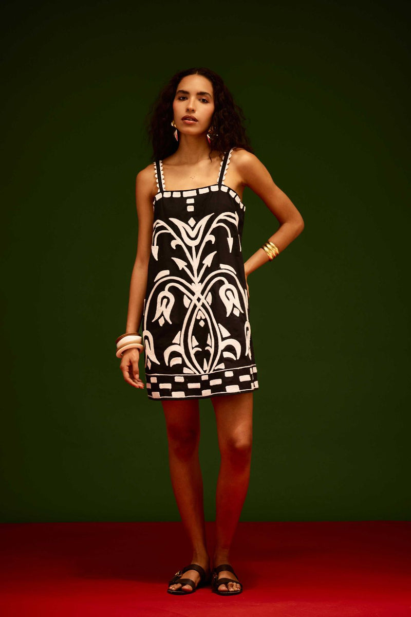 Black Strappy Cotton Shift Dress With Ivory Garden Thread Embroidery poplin Buy Black Strappy Cotton Shift Dress With Ivory Garden Thread Embroidery from C&W | Dresses for Women by Indian Summer Story in black color for women in Singapore