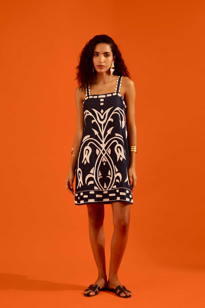 Midnight Blue Strappy Denim Shift Dress With Ivory Garden Thread Embroidery Buy Midnight Blue Strappy Denim Shift Dress With Ivory Garden Thread Embroidery from C&W | Dresses for Women by Indian Summer Story in blue color for women in Singapore