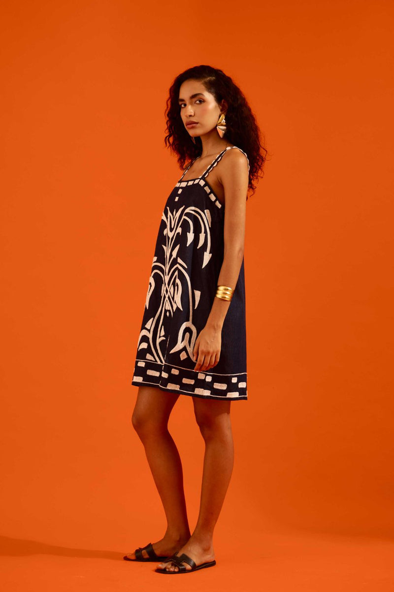 Midnight Blue Strappy Denim Shift Dress With Ivory Garden Thread Embroidery Buy Midnight Blue Strappy Denim Shift Dress With Ivory Garden Thread Embroidery from C&W | Dresses for Women by Indian Summer Story in blue color for women in Singapore